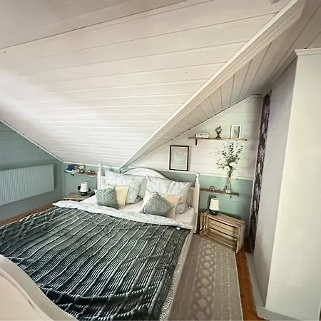 Midsommar דירה *
