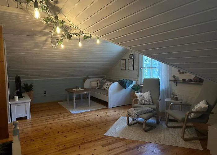 Midsommar Apartment